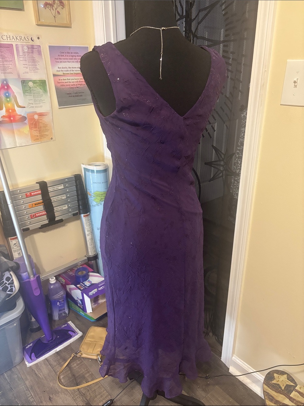 City Triangles Purple Sleeveless V-Neck Midi Dress with Embroidered Detail - Picture 2 of 3